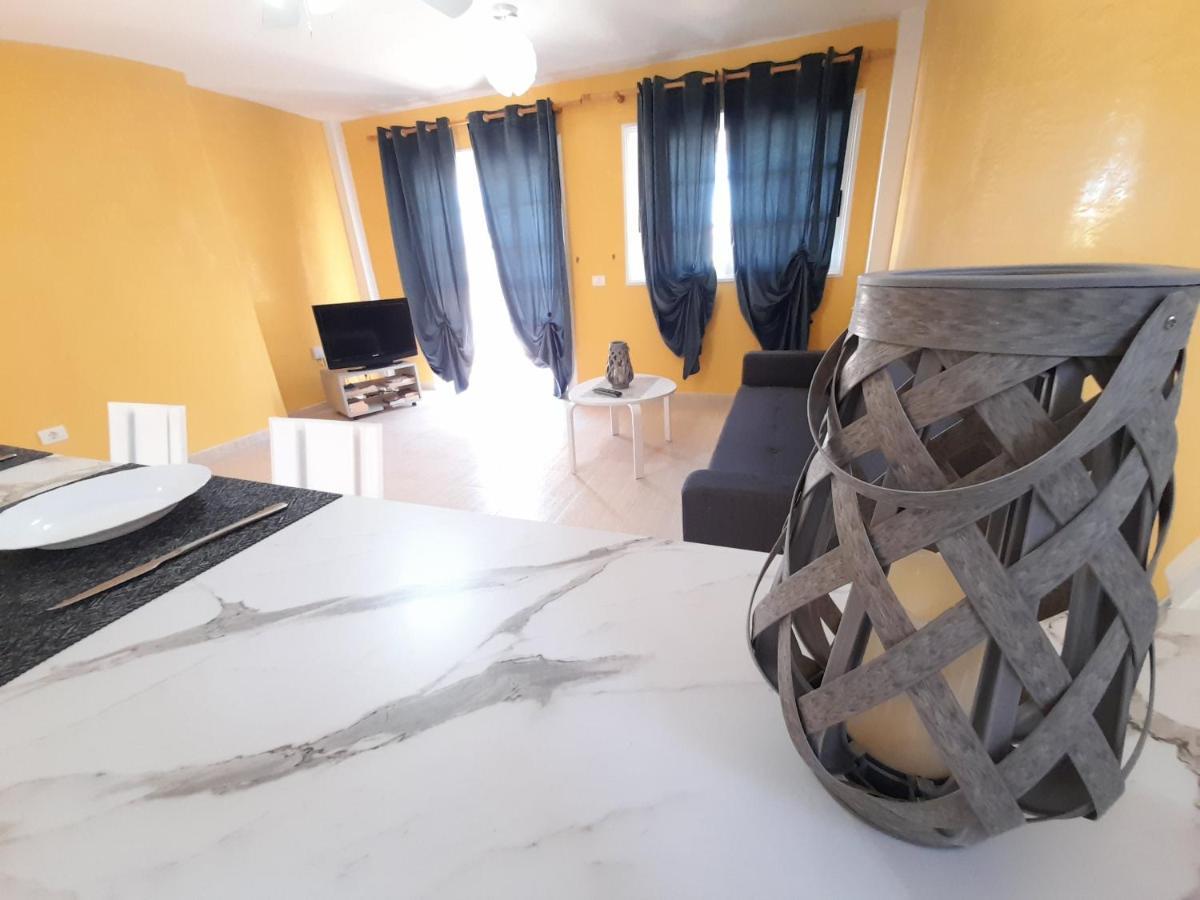 Appartamento The Heights Deluxe Arona  Esterno foto