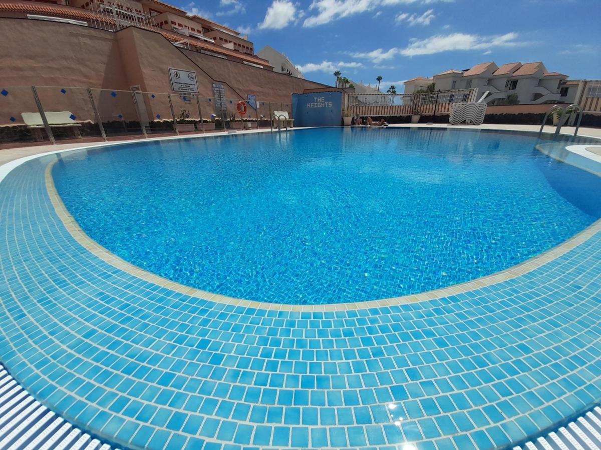 Appartamento The Heights Deluxe Arona  Esterno foto